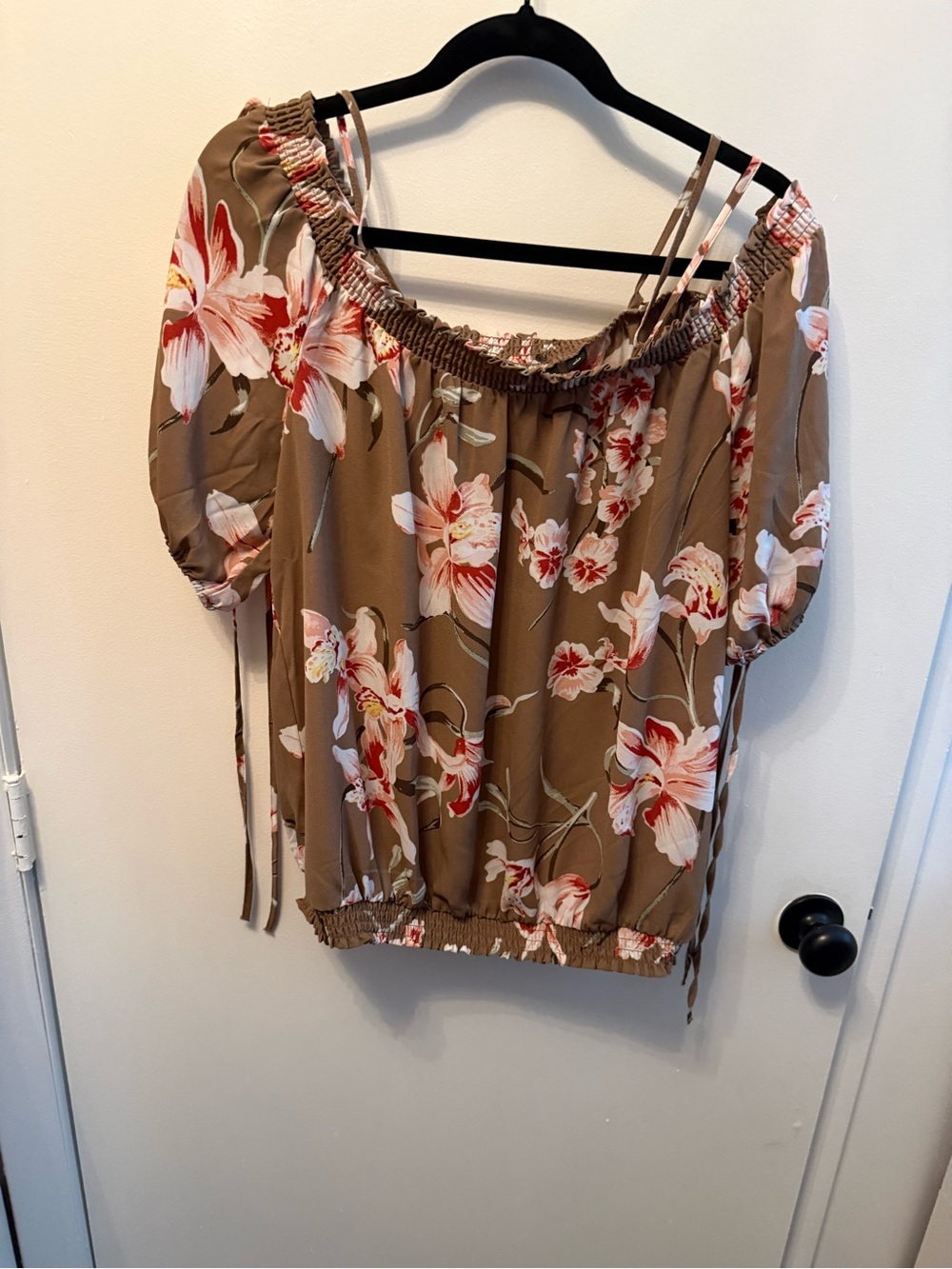 New York & Company Taupe Floral Off-Shoulder Blouse with Pink and White Flowers
